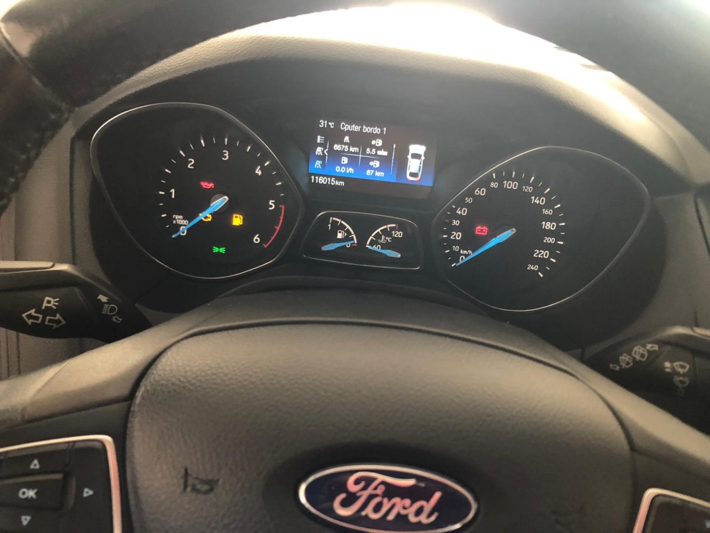 .VENDUTA........FORD FOCUS STATION WAGON 1.6 TDCi 115 CV SW Titanium