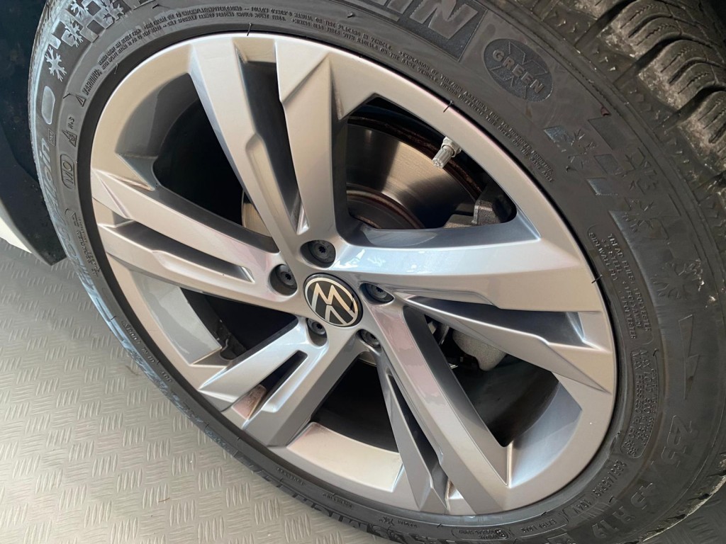VENDUTO........Volkswagen Tiguan 2.0 TDI 150 CV SCR DSG R-LINE