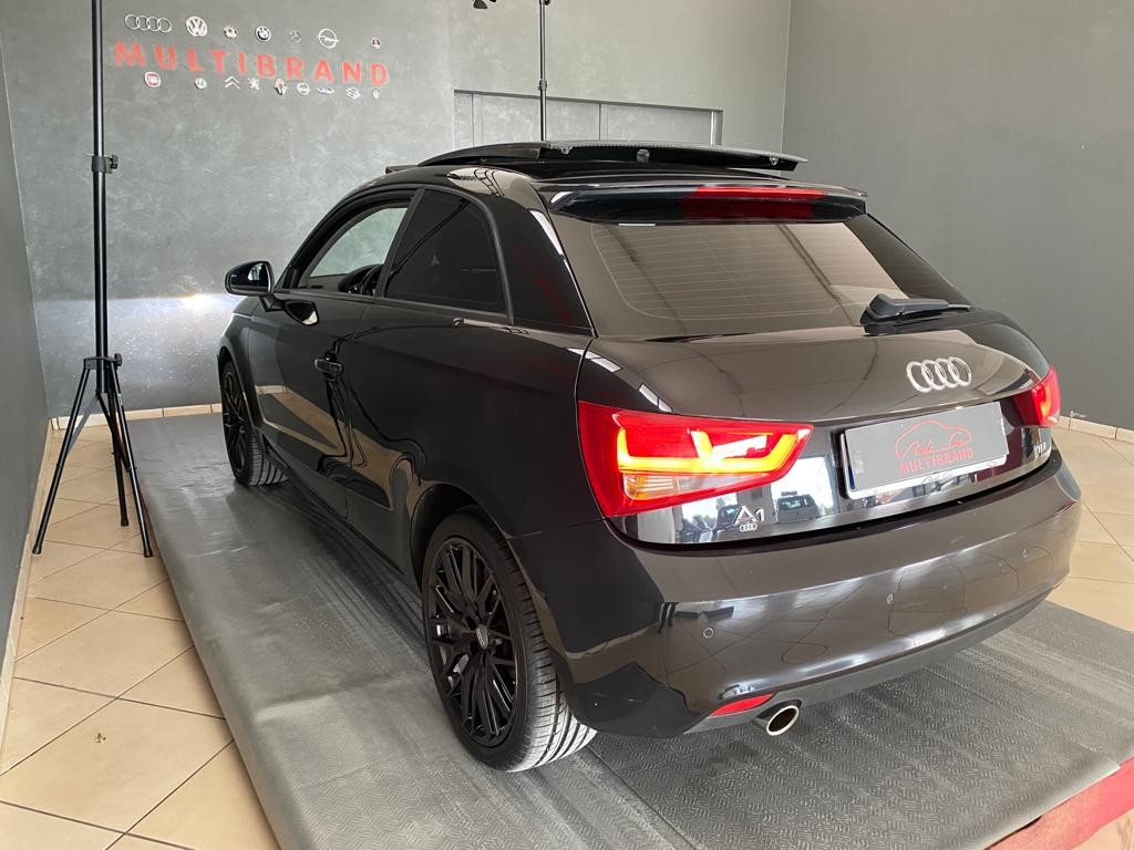 VENDUTA .....Audi A1 1.6 TDI Attraction