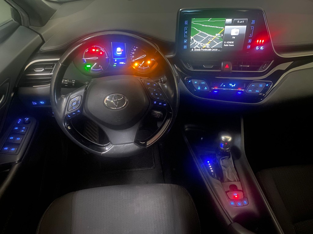  Toyota C-HR 1.8 Hybrid E-CVT Active