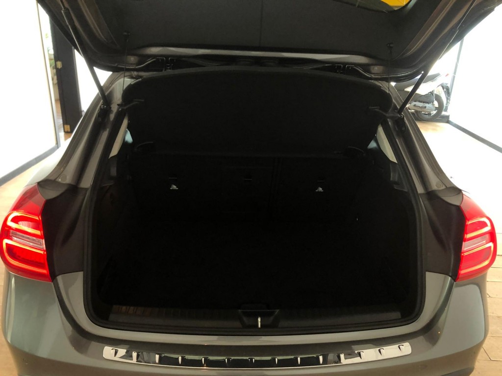 VENDUTA ........MERCEDES-BENZ GLA SUV Enduro