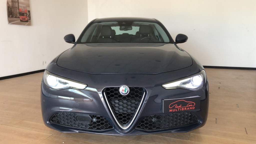 VENDUTA........Alfa Romeo giulia 2.2 at8 150cv super full optional