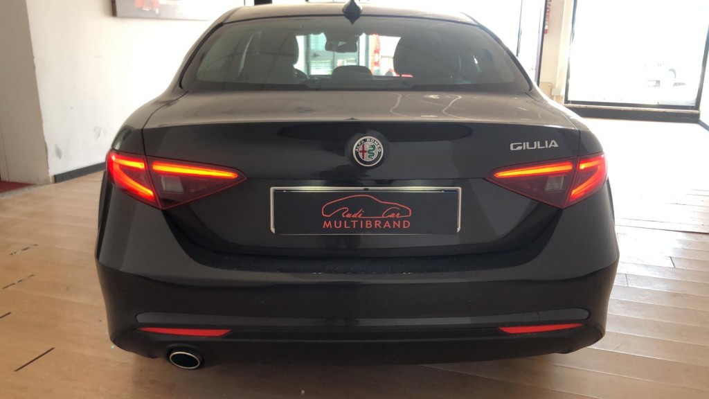 VENDUTA........Alfa Romeo giulia 2.2 at8 150cv super full optional