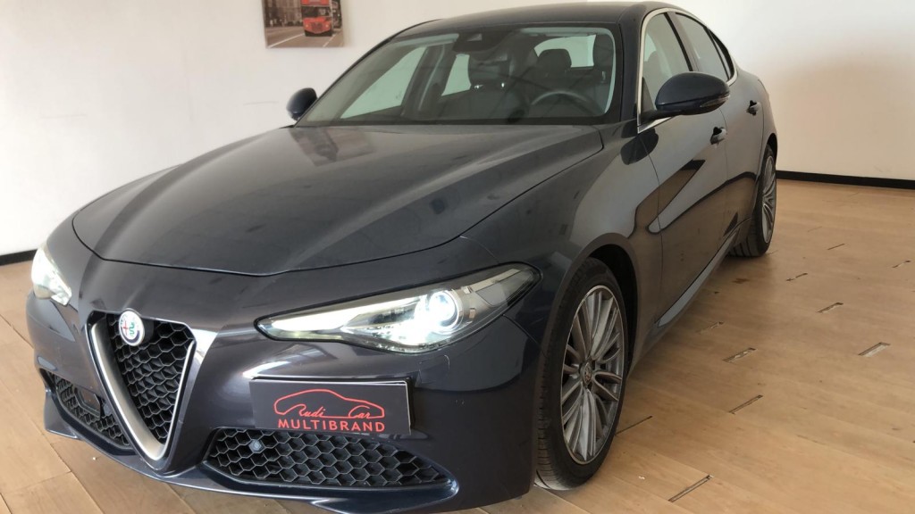 VENDUTA........Alfa Romeo giulia 2.2 at8 150cv super full optional