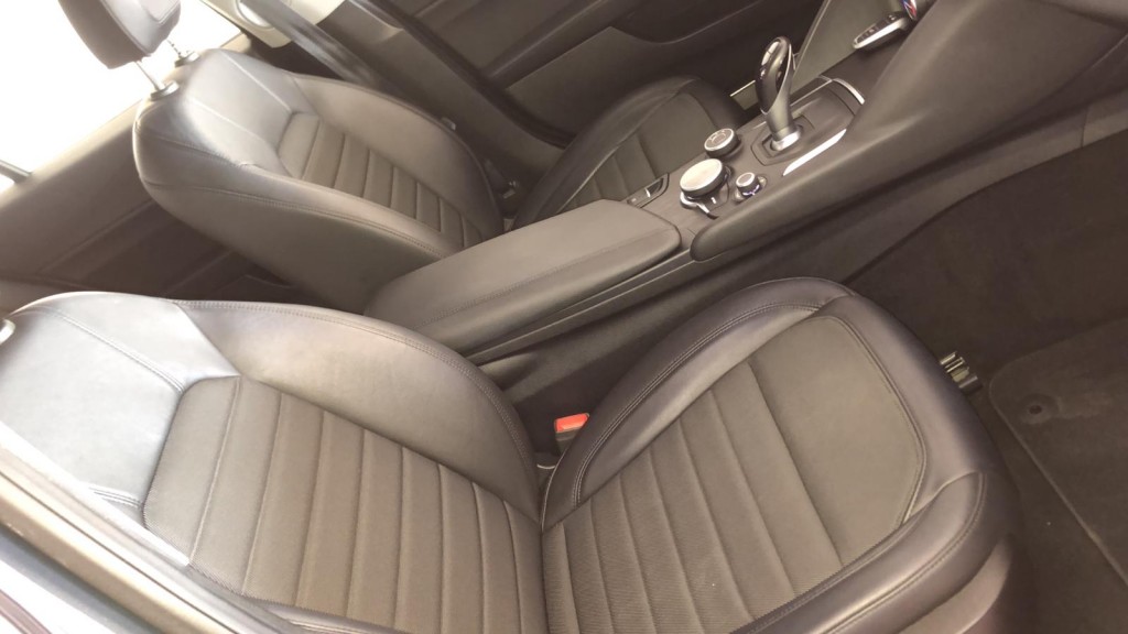 VENDUTA........Alfa Romeo giulia 2.2 at8 150cv super full optional