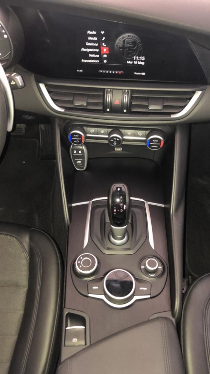VENDUTA........Alfa Romeo giulia 2.2 at8 150cv super full optional