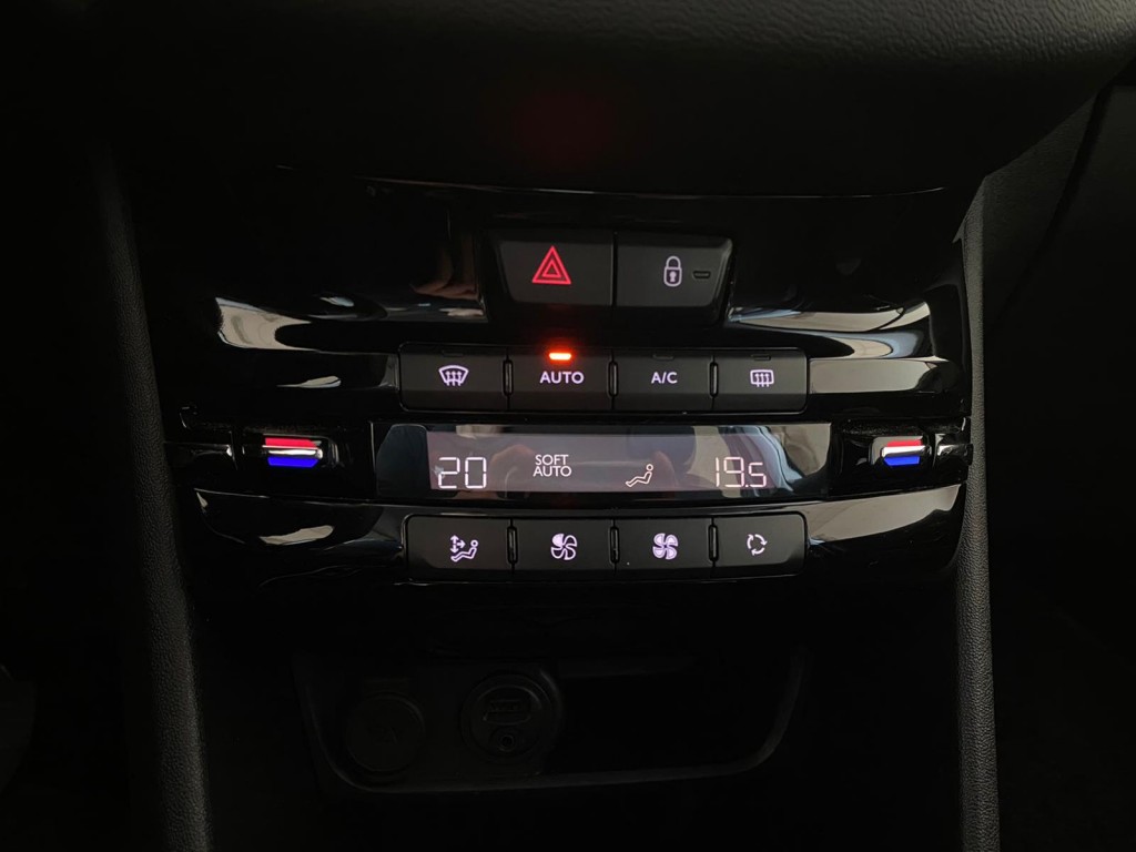 VENDUTA...............PEUGEOT 208 VTi 95 CV 5p. GPL Allure