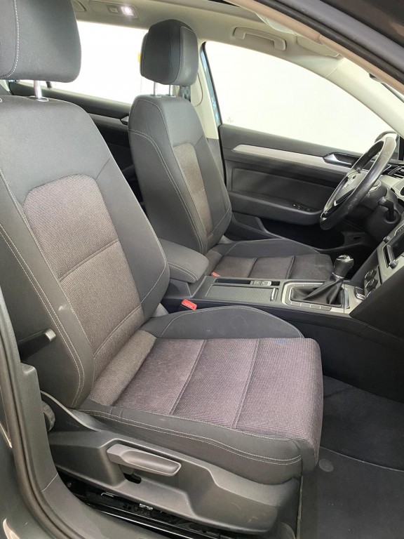 VENDUTA..........VOLKSWAGEN PASSAT VARIANT 1.6 TDI Business BlueMotion Technology