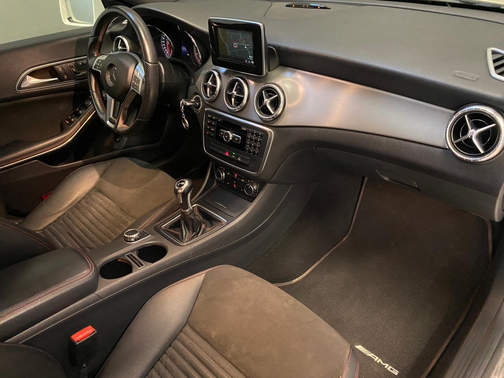 VENDUTA.......Mercedes-Benz CLA 180 Premium