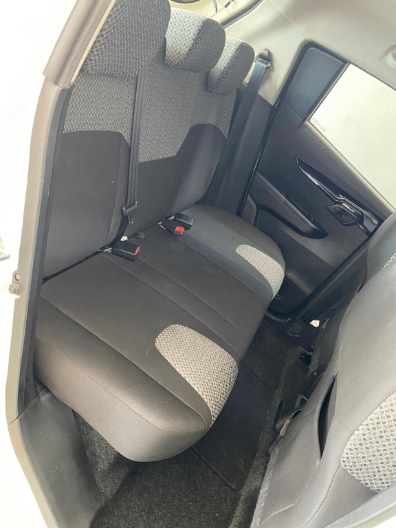 VENDUTA ......Mahindra KUV100 KUV100 1.2 VVT K6+