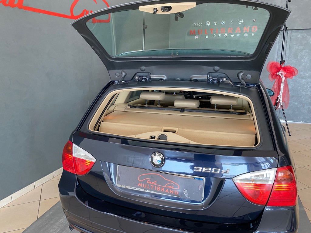 VENDUTA.....BMW Serie 3 320d cat Futura