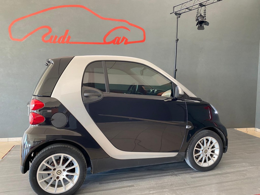 .VENDUTA .......Smart fortwo 1000 62 kW coupé pulse