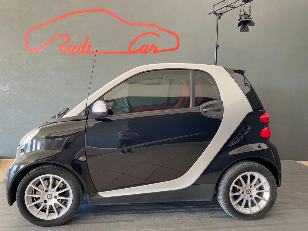 .VENDUTA .......Smart fortwo 1000 62 kW coupé pulse