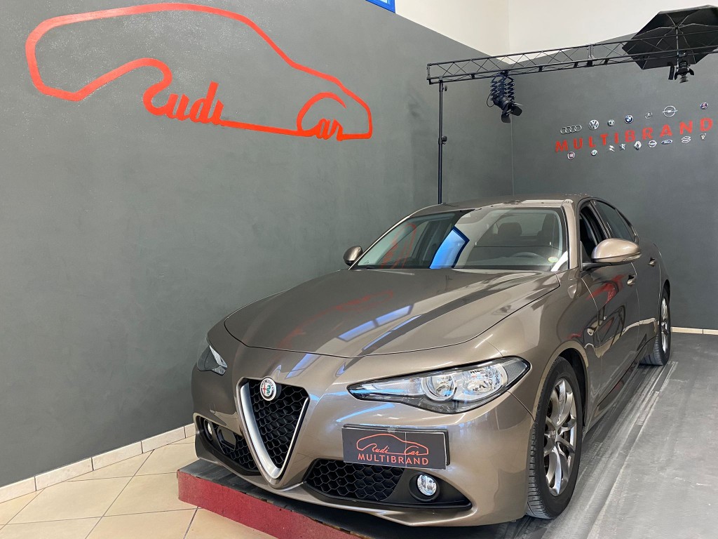 VENDUTA.........ALFA ROMEO  Giulia 2.2 Turbodiesel  