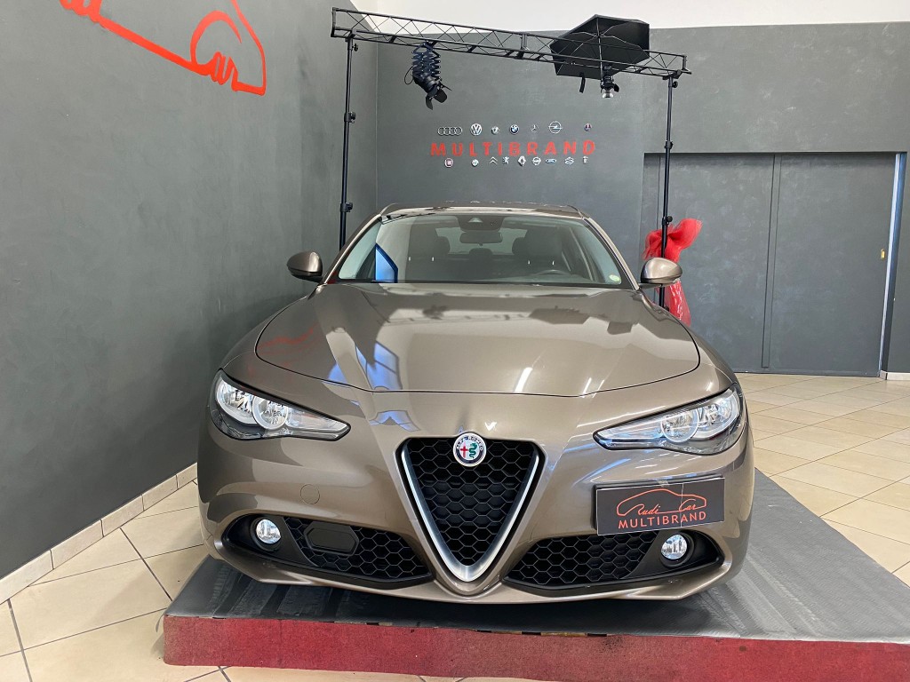 VENDUTA.........ALFA ROMEO  Giulia 2.2 Turbodiesel  