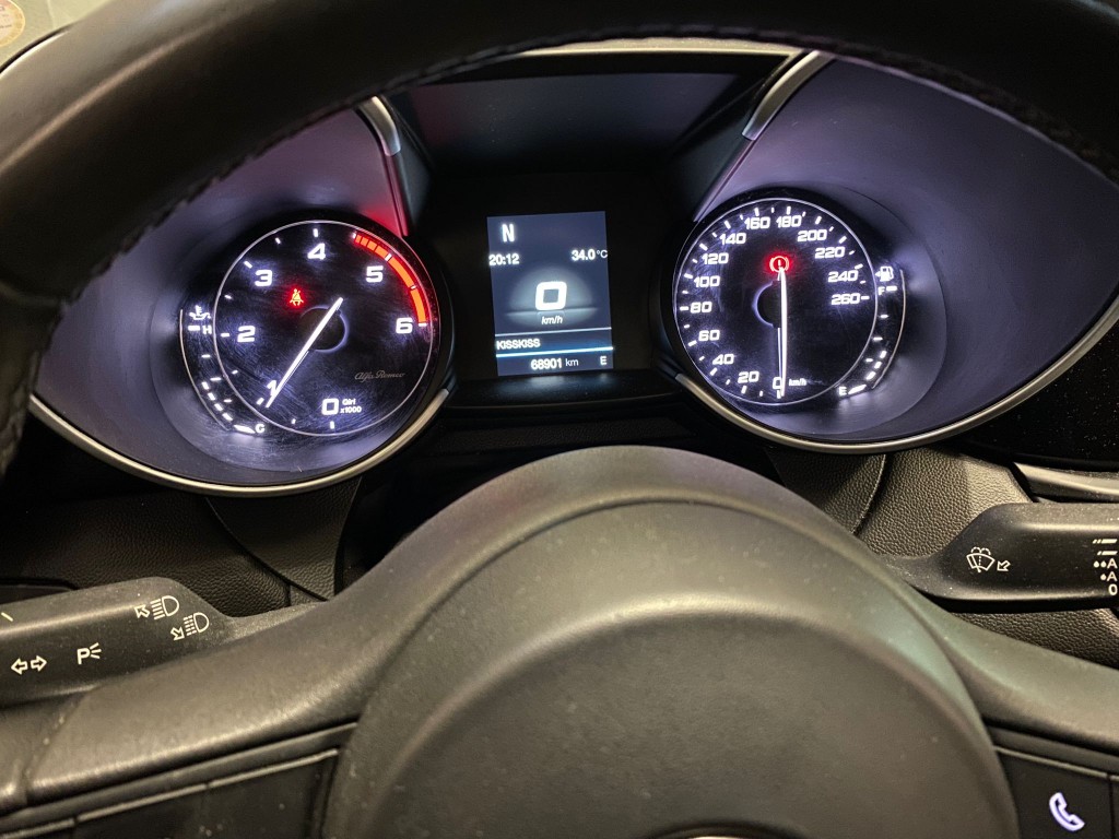 VENDUTA.........ALFA ROMEO  Giulia 2.2 Turbodiesel  