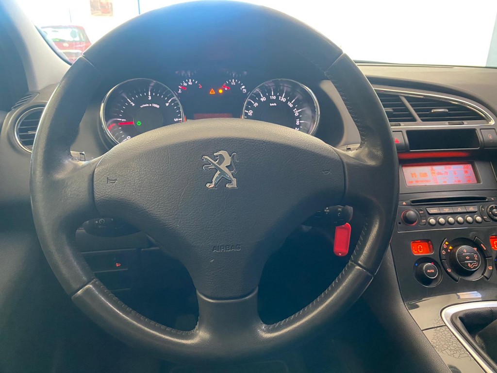 VENDUTA .......Peugeot 3008 1.6 HDi 115CV
