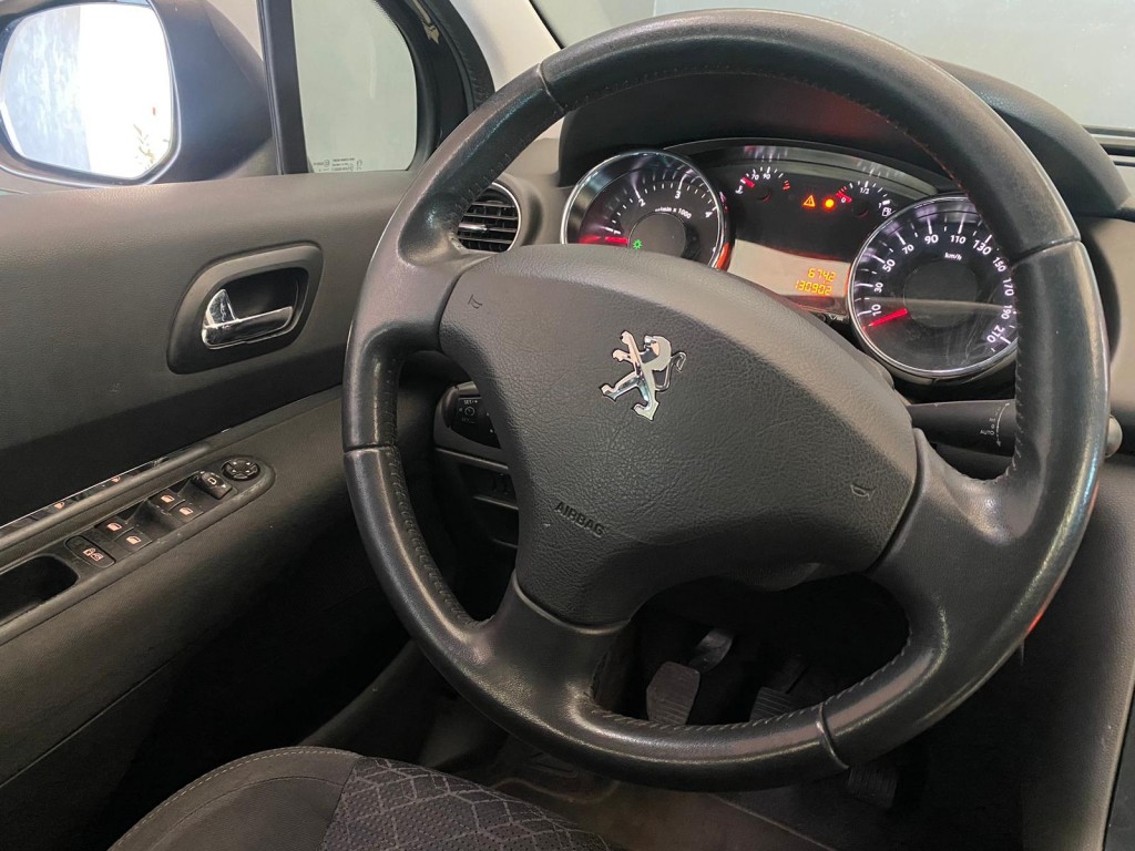VENDUTA .......Peugeot 3008 1.6 HDi 115CV