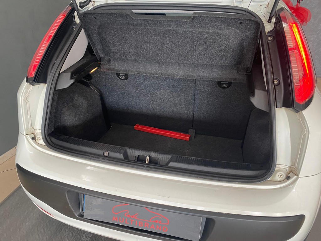 VENDUTA ......Fiat Punto Evo 1.6 Mjt DPF 5 porte Emotion