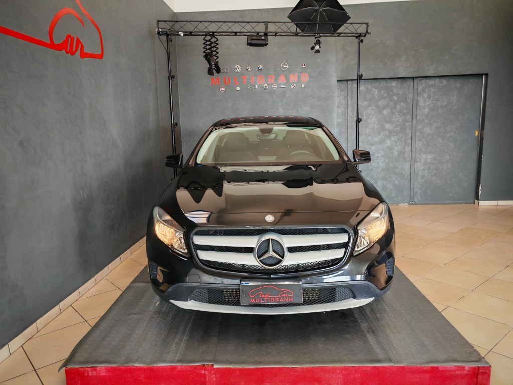 Mercedes-benz GLA 180 CDI Automatic Premium 