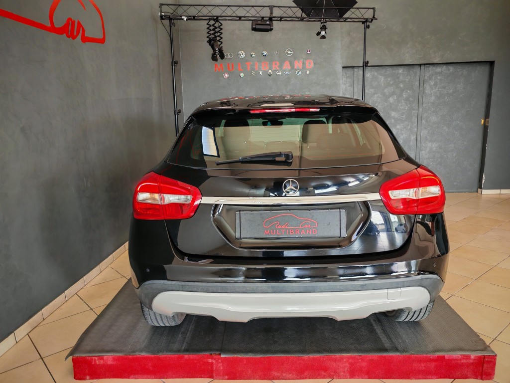 Mercedes-benz GLA 180 CDI Automatic Premium 